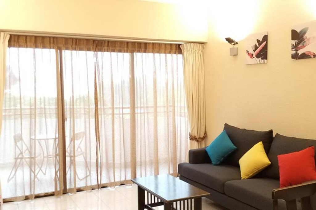 Poolview Resort Batu Ferringhi 502 - 2 Rooms Eksteriør bilde