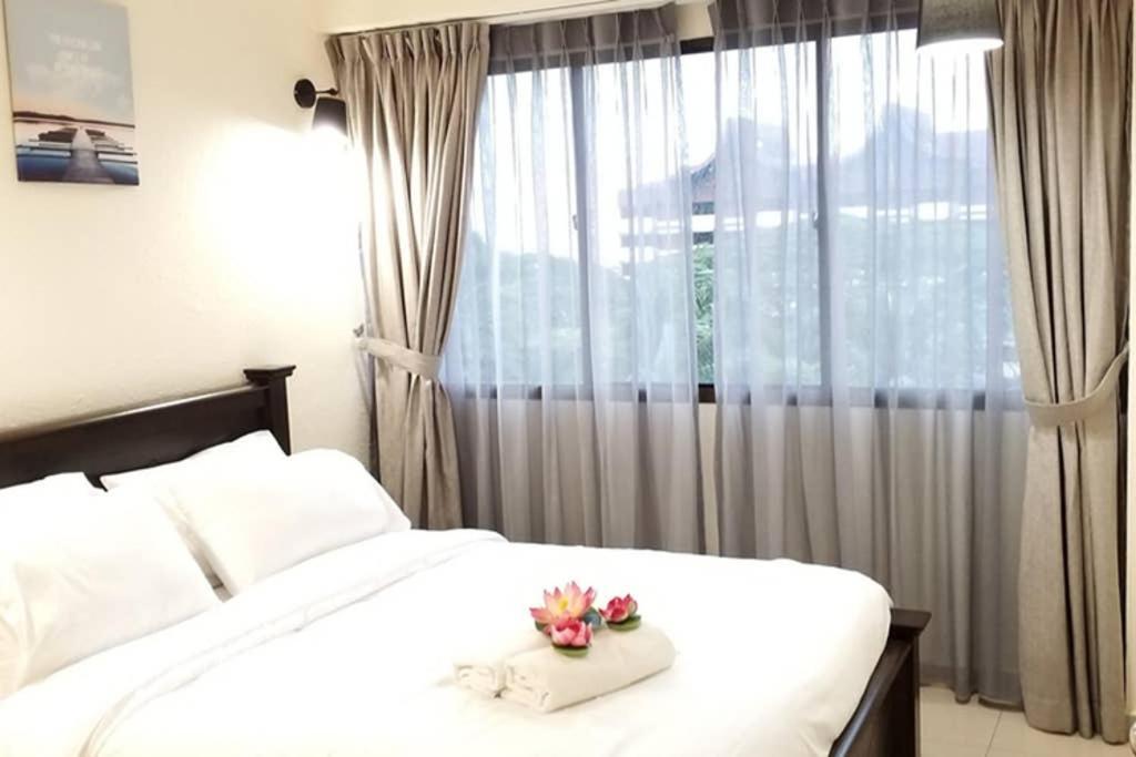 Poolview Resort Batu Ferringhi 502 - 2 Rooms Eksteriør bilde