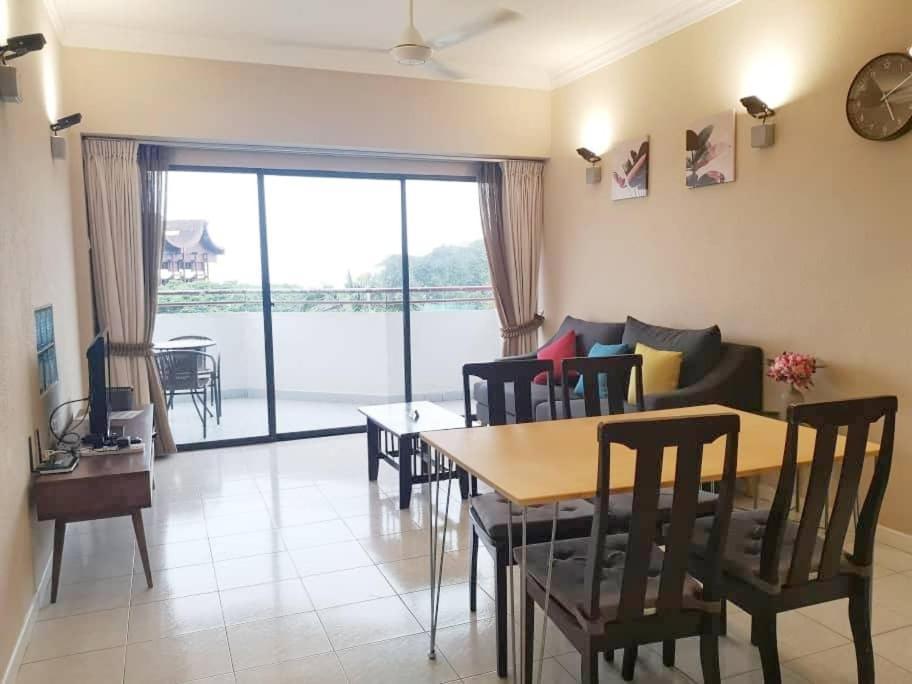 Poolview Resort Batu Ferringhi 502 - 2 Rooms Eksteriør bilde